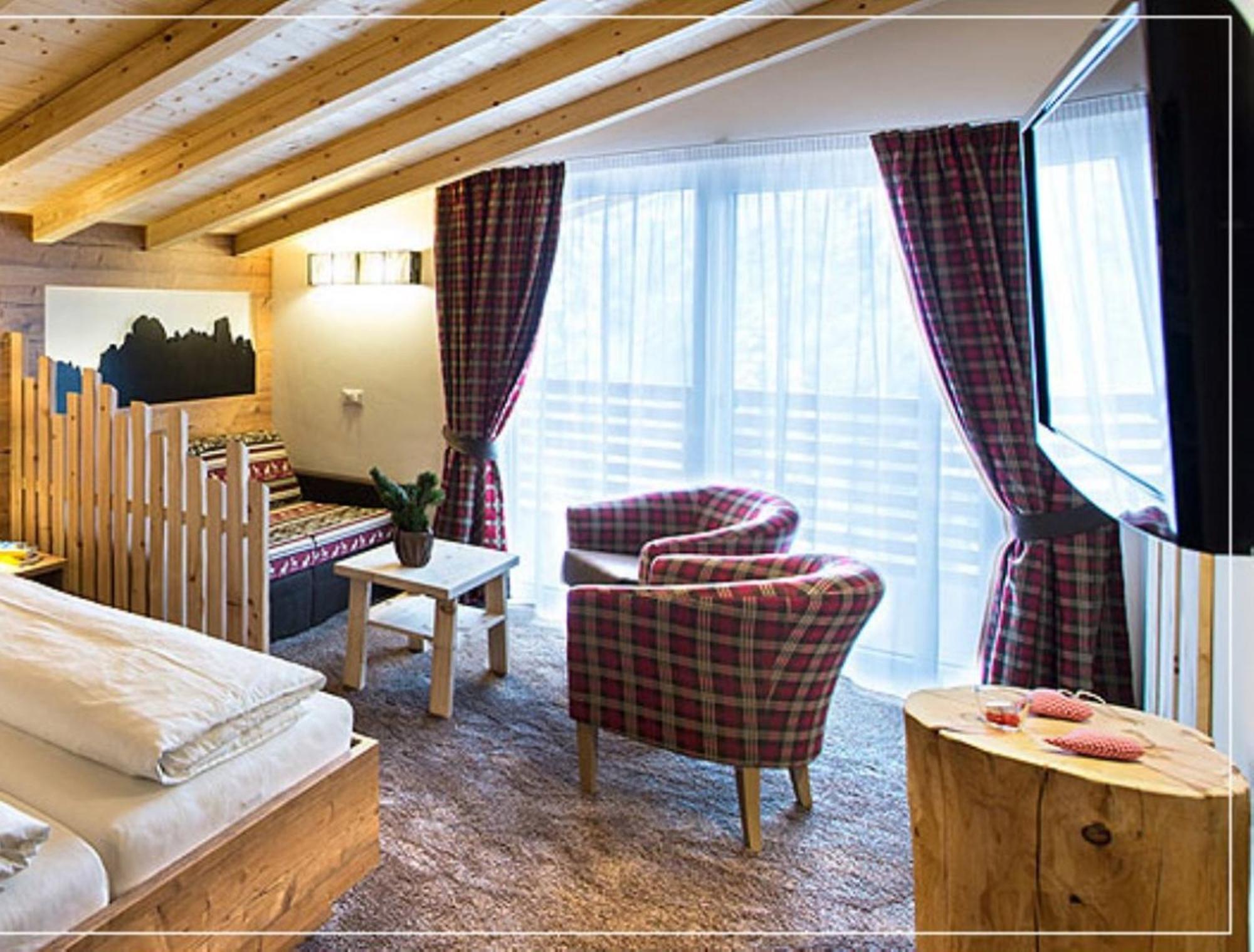 Hotel Chalet Dolomites Seiser Alm Zimmer foto