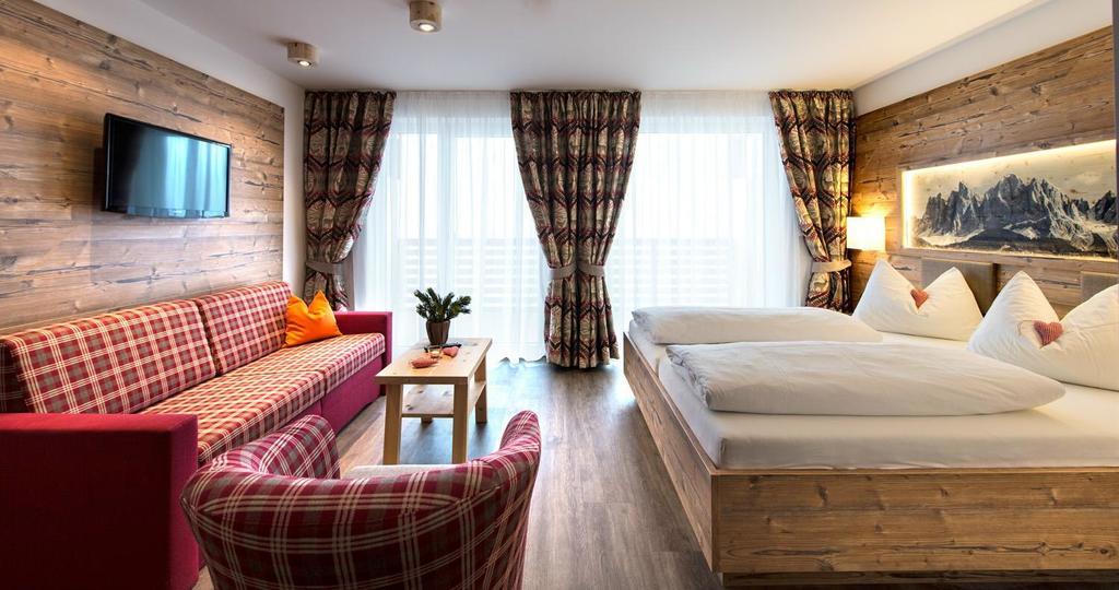 Hotel Chalet Dolomites Seiser Alm Zimmer foto