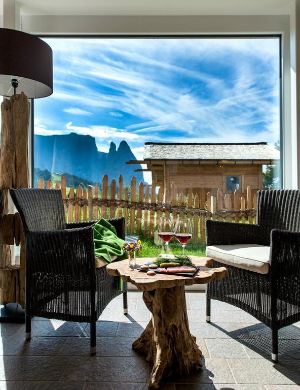 Hotel Chalet Dolomites Seiser Alm Exterior foto